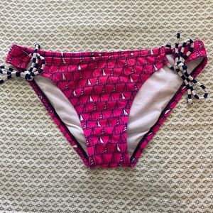 Arizona Jeans | Sailboat Bottoms